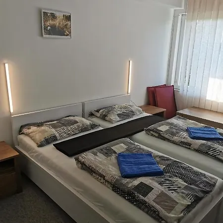 Oda ve Kahvaltı Thomas Panzio