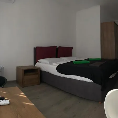 Oda ve Kahvaltı Thomas Panzio