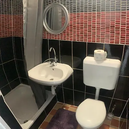 Oda ve Kahvaltı Thomas Panzio